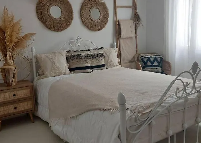 Horizon View In Arnados شقة *