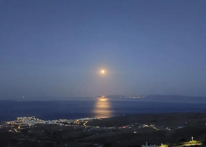 Horizon View In Arnados شقة *